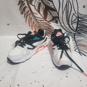 Nike Air Structure Sneakers